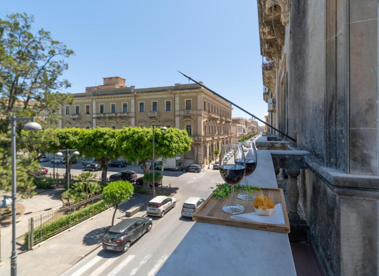 Anime Bed&Breakfast Szirakúza Kültér fotó