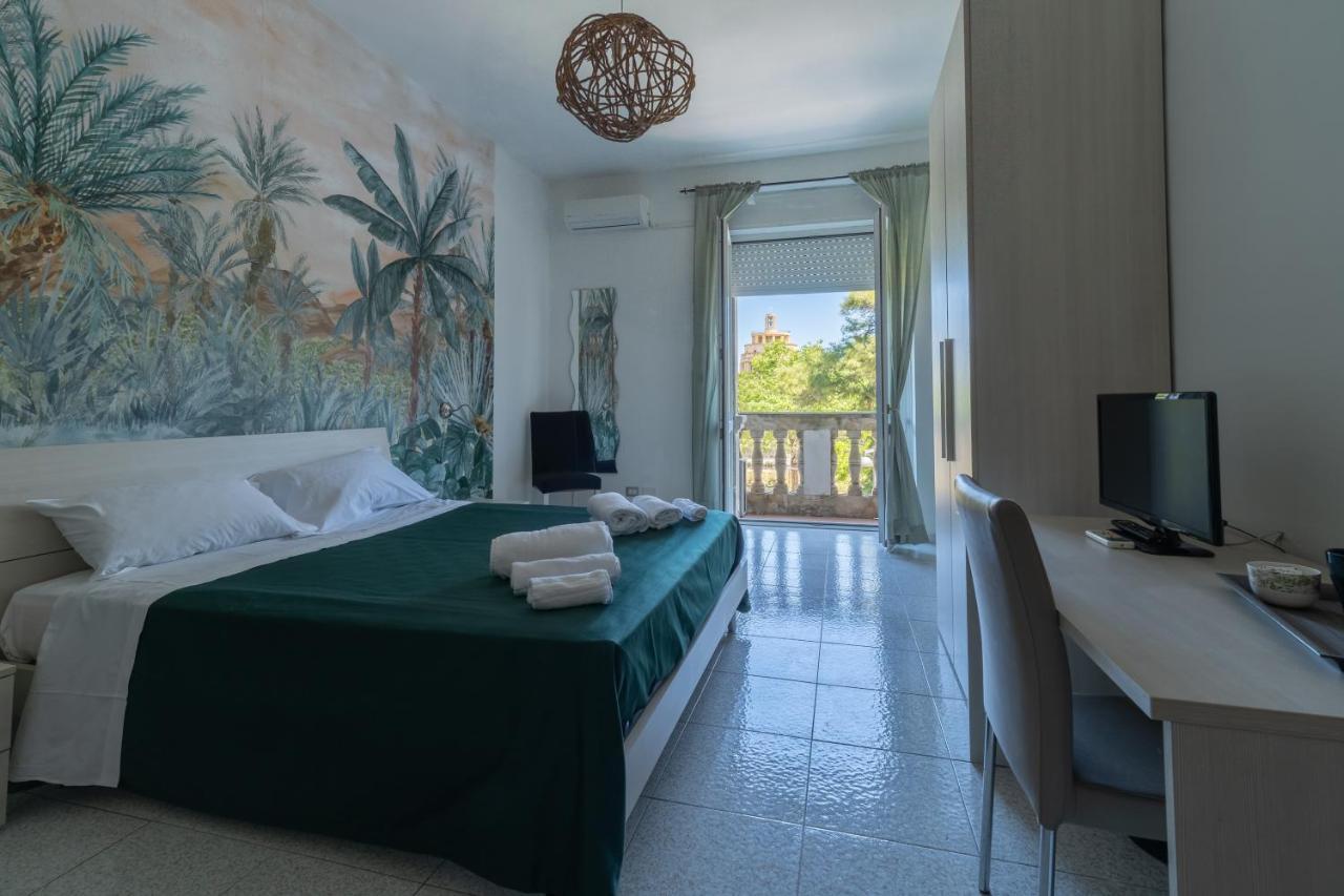 Anime Bed&Breakfast Szirakúza Kültér fotó