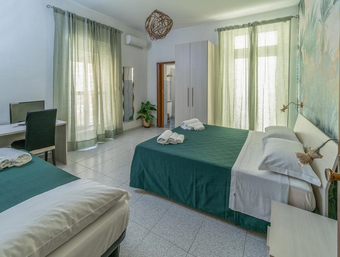 Anime Bed&Breakfast Szirakúza Kültér fotó